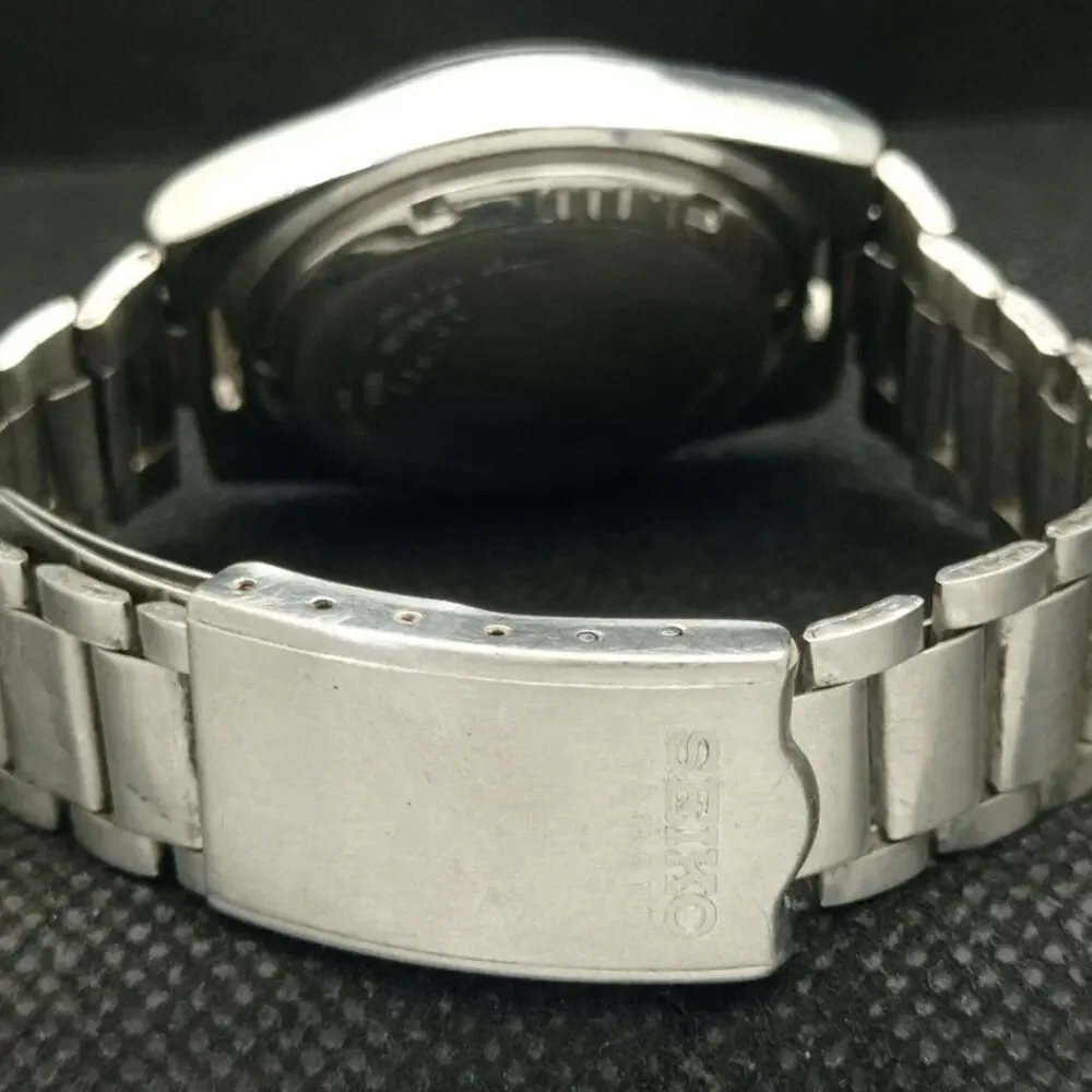 Vintage 1984 Seiko Automatic Mens Silver Watch W/daydate & Gold accents
